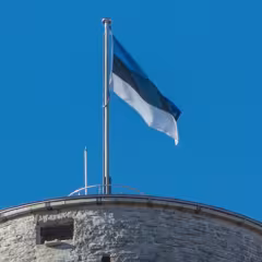 Vabariigi 107. aastapäeva tähistamine Tallinna Tervishoiu Kõrgkoolis