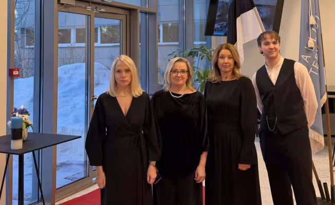 Ühtsuses ja tänutundes – Eesti Vabariigi 108. aastapäev kõrgkooli aatriumis 