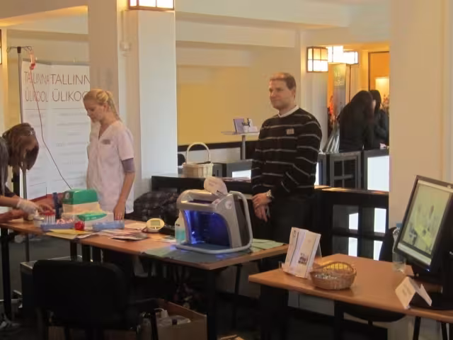 14. Kõrvuti Tartu Tervishoiu Kõrgkooliga